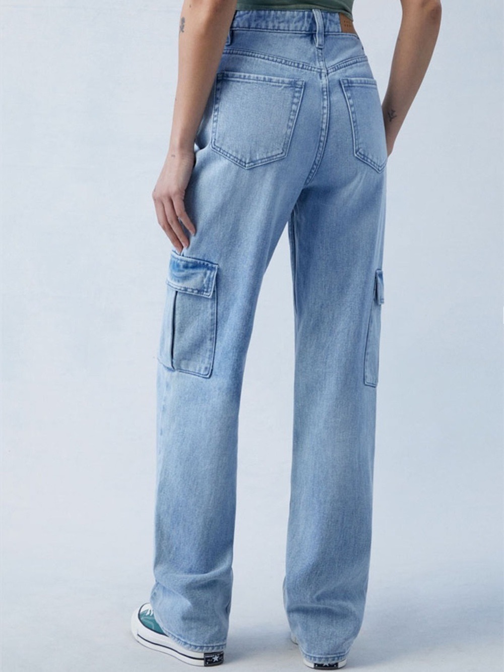 PacSun 90’ boyfriend Light Blue Women's Cargo Jeans - Picture 4 of 8